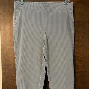 Seer sucker stretch crop pant